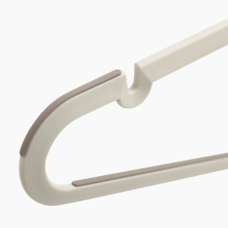 Joseph Joseph, Orderly™ Set of 5 Anti-tangle Ecru Clothes Hangers