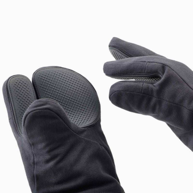 Joseph Joseph, Pinch™ Easy-grip Set of 2 Grey Oven Gloves