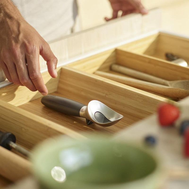 Joseph Joseph, Elevate™ Grey Ice-cream Scoop